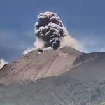 Núi lửa ‘nổi giận’ dữ dội, tro bụi phủ kín 9 ngôi làng avatar1747296061277 1747296061724169645224 0 27 315 531 crop 174729608832845165676jpg