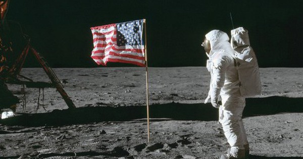 Neil Armstrong là người đầu tiên đặt chân lên Mặt Trăng, vậy ai là người chụp lại bức hình này? avatar1747651995462 1747651995631290088691 0 12 315 516 crop 1747652010717136297143jpg