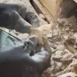 Kinh hãi phát hiện xương, răng người trong tường khi sửa nhà avatar1747657788075 17476577887501831183567 0 35 315 539 crop 17476578120532067135976jpg