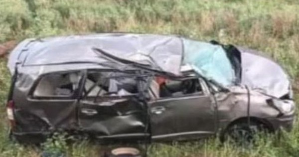 Ô tô mất lái bị lật, 3 người tử vong avatar1747657876716 17476578769791337187800 0 32 315 536 crop 1747657887674102837470jpg