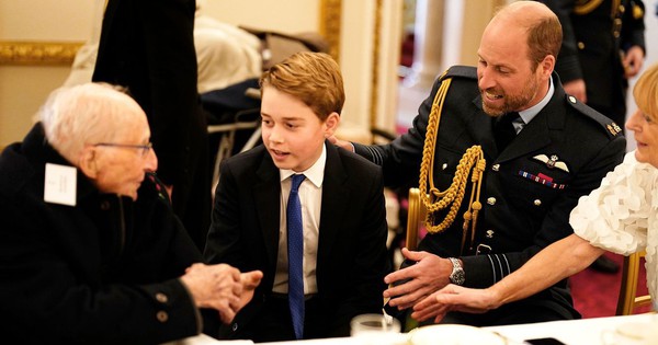 Hoàng tử George được chuẩn bị làm vua từ bây giờ nhưng cha mẹ lại dè dặt vì một lý do đặc biệt avatar1747708422213 17477084224711355107161 0 95 837 1434 crop 1747708437025159031288jpg