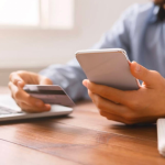 Giáo sư chuyển khoản hơn 400 triệu đồng lập tức bị phong toả tài khoản, ngân hàng tuyên bố: ‘Ông không sai nhưng giao dịch vẫn bị vô hiệu hoá’ avatar1747900863029 1747900863673519864832