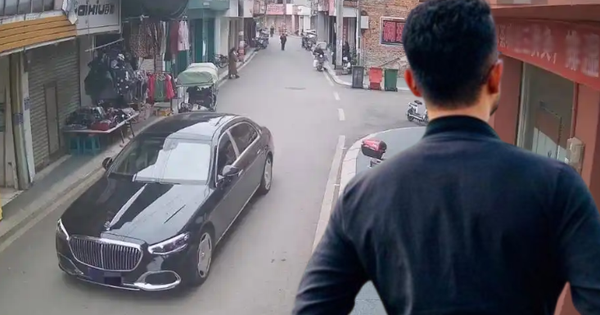 Bắt giữ “đại gia” lái Maybach tới hàng loạt tiệm vàng mua quà tặng vợ: Vạch trần thủ đoạn đánh tráo thần tốc avatar1748507544789 17485075450271579001952 0 47 458 780 crop 17485075704591375654353png