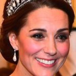 Phẩm chất đáng quý của Vương phi Kate giúp cô chiếm trọn tin yêu của công chúng, sẵn sàng trở thành Vương hậu nước Anh avatar1749051316363 17490513166131106237630 0 24 315 528 crop 1749051327345923456998jpg