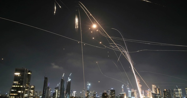 Iran phóng hàng trăm tên lửa vào Israel trong đêm, tuyên bố bắn hạ 2 chiếc F-35 avatar1749866303070 1749866303408301806655jpg