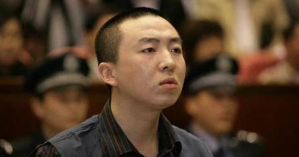 Chuyển khoản nạp tiền vào ví điện tử 350 lần, người đàn ông “lãi” hơn 40 tỷ đồng liền tiêu sạch, bị kiện còn khẳng định: “Tôi tưởng tiền của mình nên cứ tiêu thôi” avatar1750238141570 175023814202813411340jpg