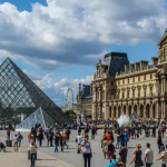 Vì sao bảo tàng được ghé thăm nhiều nhất thế giới Louvre đóng cửa? avatar1750330380088 17503303804712048586406png