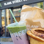 2 chàng trai 9X biến chiếc xe đẩy cà phê thành chuỗi đồ uống 500 triệu USD nhờ… matcha: Giá 183.000 đồng/cốc nhưng khiến khách mê hơn Starbucks avatar1750391761011 1750391761833385637248 0 61 769 1291 crop 1750391816566481143097png