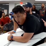 Vô địch giải đấu, nam game thủ quá phấn khích, "phá" luôn cả bộ máy PS5 của BTC avatar1750739313061 1750739313664787146981png