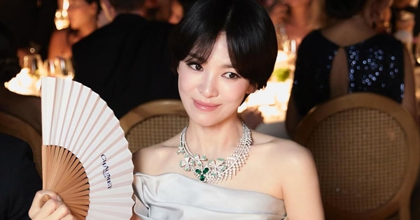 Siêu phẩm hay nhất sự nghiệp Song Hye Kyo: 2025 vẫn làm nên kỳ tích có một không hai, đằng cấp minh tinh đâu phải để đùa avatar1750933688202 17509336886482267992 12 0 577 1080 crop 17509337765721616693092jpg