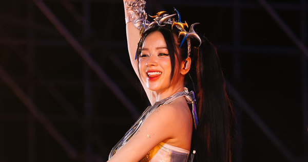 Xuất hiện Chị Đẹp "kèn cựa từng milimet" với Chi Pu: Visual bén ngót, soi vòng 2 ngoài đời có như trên ảnh? avatar1751178834491 17511788348562018784810 0 0 543 1038 crop 1751178976399703264559png