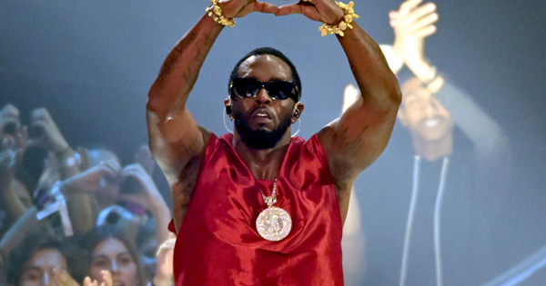 Mối đe doạ lớn nhất hiện nay: Diddy sẽ trở lại là "ông hoàng showbiz" như chưa từng có bê bối tình dục xảy ra? avatar1751544162137 17515441631662097983375 162 0 966 1536 crop 1751544217214868471856png