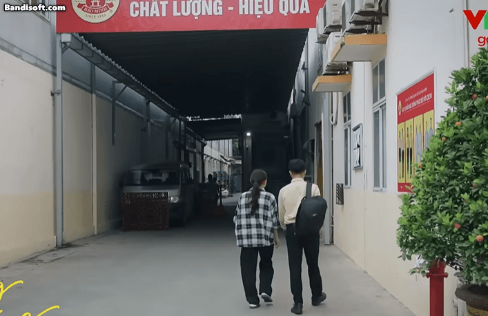 Cặp sao Việt bị cả MXH cấm yêu: Nhà trai là tổng tài khí chất âm điểm, nhà gái kém duyên cùng cực