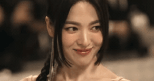 Song Hye Kyo 17 tuổi đẹp như thiên sứ giáng trần: Nhan sắc này đúng là chân ái, hoàn mỹ không gì sánh nổi avatar1751939664768 1751939665755935191359 23 0 440 796 crop 17519396929051459837868gifpng