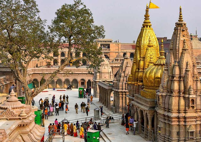 Một nhà hảo tâm hiến tặng chính quyền 60 kg vàng để trùng tu ngôi đền cổ linh thiêng- Ảnh 1.