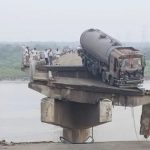 Cầu sập, nhiều phương tiện rơi xuống sông, ít nhất 9 người tử vong avatar1752052847100 17520528474031503291317jpg