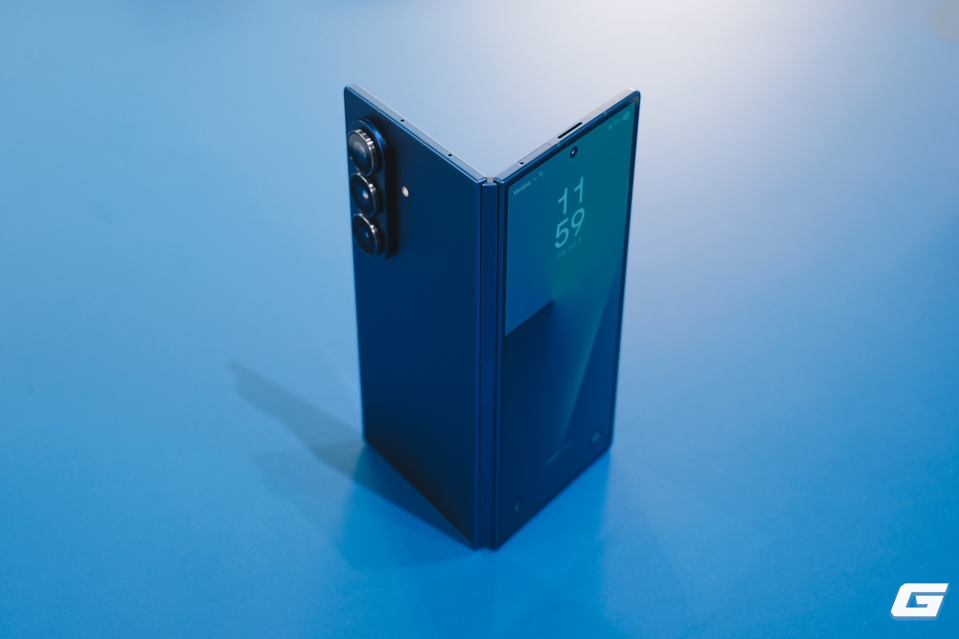 Nhìn lại chặng đường phát triển của smartphone gập: Đã cải tiến và đi xa đến mức nào?- Ảnh 4. Nhìn lại chặng đường phát triển của smartphone gập: Đã cải tiến và đi xa đến mức nào?- Ảnh 4.