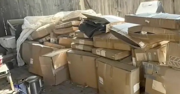 Kỳ lạ: Hàng trăm kiện hàng gửi đến nhà người phụ nữ suốt một năm dù không đặt avatar1752138899106 175213889926369762471jpg