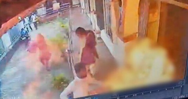 Nữ sinh tự thiêu ngay trong khuôn viên trường học vì bị trưởng khoa quấy rối tình dục avatar1752392297991 17523922982781429420927 0 38 337 577 crop 1752392314236714309163jpg