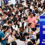 Sinh viên đổ xô đi học cao học vì không tìm được việc, có bằng thạc sĩ mới được xem xét tuyển dụng: “Lạm phát” bằng cấp tại Trung Quốc khiến bằng cử nhân thời nay chỉ ngang với học nghề avatar1752566754980 1752566755301726590976jpg