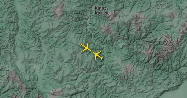 2 máy bay Trung Quốc suýt đâm vào nhau ở độ cao 10.000 mét, đoạn hội thoại "nội bộ" đầy khó hiểu được tiết lộ avatar1752586287622 1752586287823617800784jpg