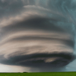 Siêu dông là gì mà có thể xuất hiện bất ngờ, gây ra sức tàn phá lớn chỉ trong chốc lát đến vậy? avatar1752980509270 17529805096812003036627 0 37 450 757 crop 1752980540718199087017gifpng