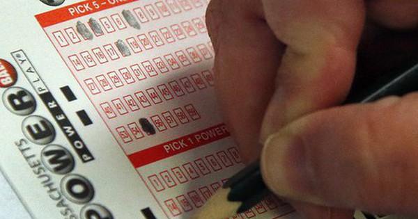 Người đàn ông trúng số 2 lần trong 1 ngày, "ẵm" giải thưởng hơn 52 tỷ đồng avatar1753150924510 175315092489839056723 0 22 315 526 crop 1753150947902557229254jpg