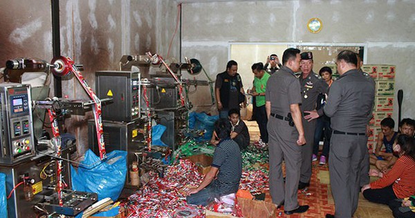 Đột kích một nhà kho, công an triệt phá đường dây sản xuất cà phê Nescafé giả quy mô hàng tỷ đồng, tịch thu hơn 300.000 sản phẩm avatar1753169850438 1753169850925179186651jpg