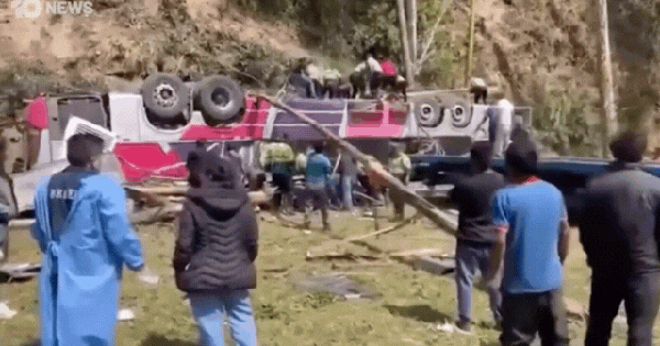 Lật xe buýt 2 tầng: Ít nhất 18 người chết, 48 người bị thương avatar1753678969214 17536789695041023966388gifpng