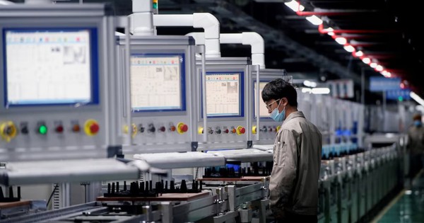 Nền kinh tế lớn thứ 2 thế giới nhận tin buồn: Chuyên gia dự báo sẽ mất trắng gần nửa nghìn tỷ đô nếu không làm điều này trước ngày 12/8 avatar1753847241139 17538472414521908030144jpeg