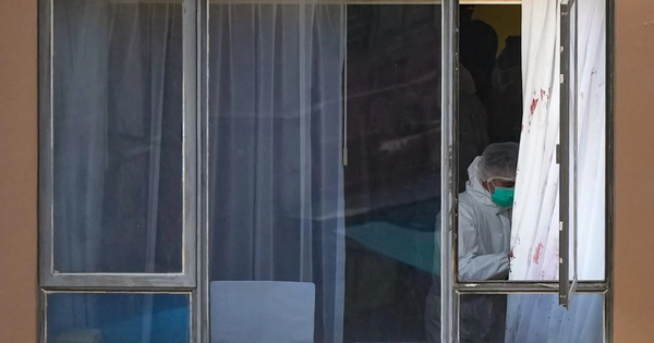 Người đàn ông rơi từ tầng cao khách sạn rồi tử vong, cảnh sát kiểm tra phòng thì sốc với cảnh bên trong avatar1753863248624 17538632489291223371852png