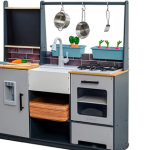 192.000 bộ đồ chơi nhà bếp bị thu hồi sau sự cố thương tâm với bé trai 23 tháng tuổi avatar1754290317877 17542903181411600898009png