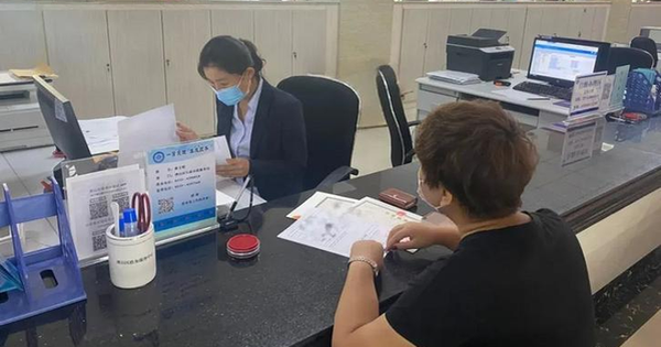 Người phụ nữ đến rút 360 triệu đồng trong sổ tiết kiệm để chuyển vào tài khoản của chính mình: Nhân viên ngân hàng khóa luôn tài khoản, báo cảnh sát avatar1754303495887 17543034963012085144687png