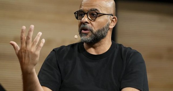 Lời cảnh báo gây sốc của cựu giám đốc điều hành Google: Thảm họa AI sẽ bắt đầu sớm hơn bạn tưởng, năm 2027 sẽ chứng kiến 1 cuộc khủng hoảng đáng báo động avatar1754452056764 1754452057138319361165jpg