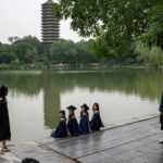 Láng giềng Việt Nam đau đầu vì nhiều người trẻ mắc kẹt trong vòng xoáy nợ nần, bất lực vay tiền khắp nơi avatar1754552714471 1754552729818933662858jpg