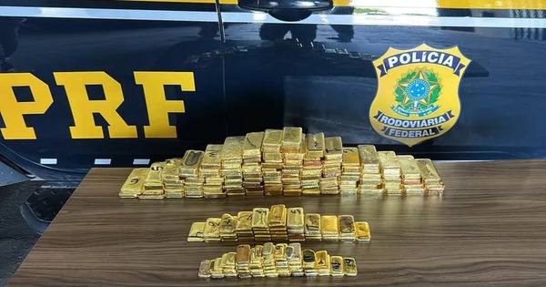 Tịch thu hơn 100 thỏi vàng nguyên chất nặng 103 kg, trị giá 291 tỷ đồng trên xe ô tô: Danh tính người bị bắt giữ gây bất ngờ avatar1754563758969 1754563759249893001528jpg