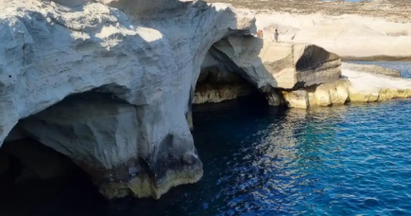 Đại sứ quán Việt Nam tại Hy Lạp hỗ trợ hậu sự cho hai công dân rơi xuống biển avatar1754789978758 17547899792531808492950 0 42 272 477 crop 17547900665831986562140png