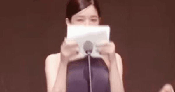 Lần đầu có mỹ nhân chỉ nặng 37kg vẫn được khen tới mòn cả phím: Visual không có thật trên đời, netizen lưu ảnh tràn bộ nhớ avatar1754887118273 1754887118803806384792 31 0 536 964 crop 17548874705441158383912gifpng