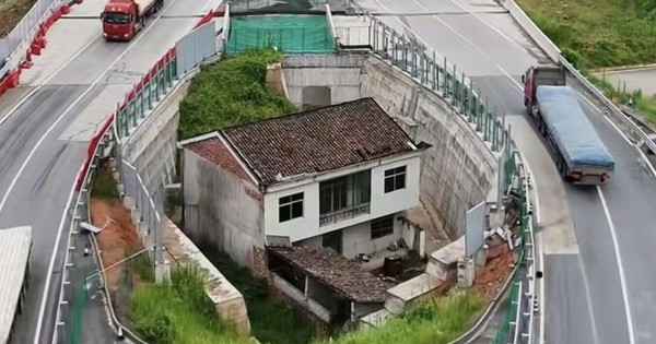 Nhất quyết không chịu di dời dù được đền bù tiền tỷ, ngôi nhà sẵn sàng "đứng một mình" giữa đường cao tốc nhận số phận như thế nào sau nhiều năm? avatar1755243073437 17552430739081368027168 142 0 987 1352 crop 1755243094913995635372jpg