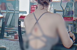 "Hot girl bán cafe" phản ứng trước bàn tán, tự tin "flex" body cực gắt trong phòng gym avatar1755332565462 17553325660821147254775jpeg