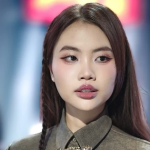 Nhan sắc ca sĩ 10 tuổi nổi tiếng, 22 tuổi được đề cử giải thưởng Gương mặt trẻ Việt Nam tiêu biểu avatar1755429383876 1755429384289171991645 69 0 415 660 crop 1755429483788808562333png