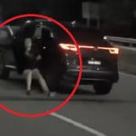 Người phụ nữ bất ngờ mở cửa, nhảy khỏi ô tô đang chạy trên đường avatar1755575787880 17555757881177498587 0 0 315 504 crop 1755575817038547888859jpg