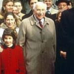 4 gia tộc giàu nhất thế giới đã ảnh hưởng lịch sử toàn cầu như thế nào? avatar1755797415347 17557974159421616494463 0 97 315 600 crop 1755797445795749191995jpg