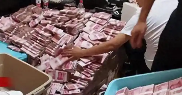 Tịch thu hơn 700 tỷ đồng tiền mặt vương vãi đầy sàn trong căn hộ của người đàn ông ăn mặc tuềnh toàng, lái xe hỏng đi thuê nhà avatar1756132204544 17561322049821576087982png