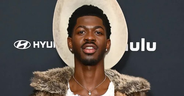 Rapper Lil Nas X phủ nhận 4 trọng tội, đã được trả tự do avatar1756197994302 17561979960152089496358 0 0 524 1000 crop 17561980588002065941109jpg