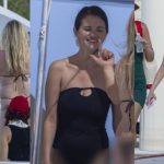 Selena Gomez giảm cân cỡ này, đúng là sắp cưới có khác! avatar1756201943337 1756201943857805454995 0 0 352 672 crop 17562019701721608615325jpg