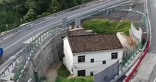 Gia chủ quyết không di dời, từ chối tiền đền bù 5,8 tỷ đồng khiến cao tốc phải tách đôi: 6 năm “chịu trận” trong tiếng ồn, đi lại khó khăn avatar1756222795684 17562227962912123285290png