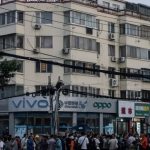 Buồn cho những người bị bỏ lại phía sau tại nền kinh tế lớn thứ 2 thế giới: Mất việc vì “quá tuổi”, lên thủ đô tìm việc từ tờ mờ sáng, “việc ít, người đông”, tiền công lại bị môi giới cắt xén avatar1756267039073 1756267039503314985812jpg