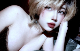 Hết cứu! Nữ trọng tài gợi cảm nhất làng game "ngượng chín mặt" vì gửi nhầm ảnh cho người lạ avatar1756269084702 17562690853191525764260jpg