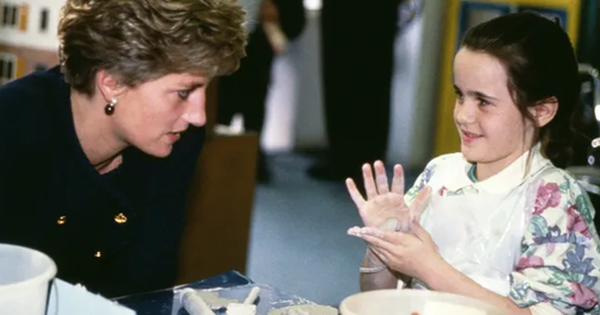 Bí mật từ hộp thời gian Công nương Diana: Sau 30 năm, kho báu ký ức Hoàng gia chính thức lộ diện avatar1756531694881 1756531696150363662715 0 70 315 574 crop 17565317097581949403153png